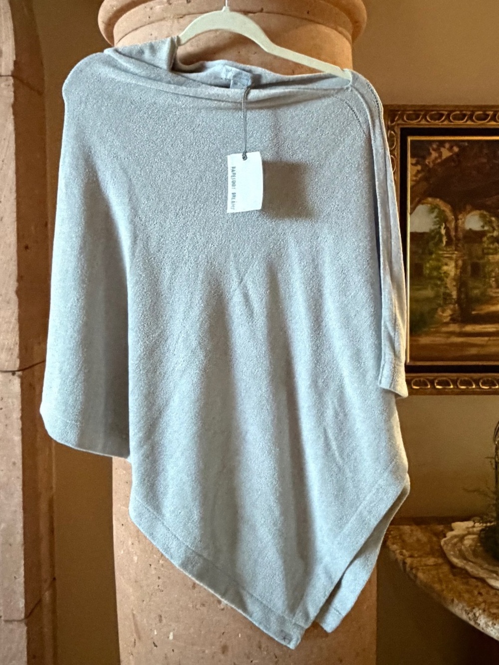 NWT Barefoot Dreams Cozychic Ultralite Poncho in Bluewater Color